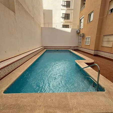 Eb By Zanis Apartamento *